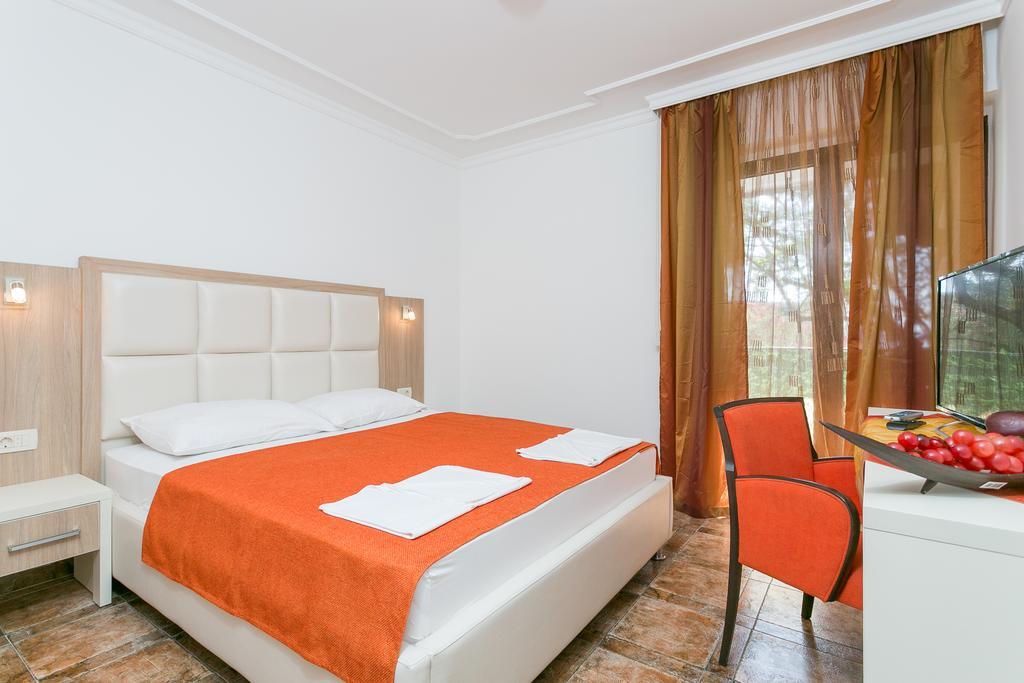 Milan'S Apartments Ilha Ilha Sveti Stefan Exterior foto